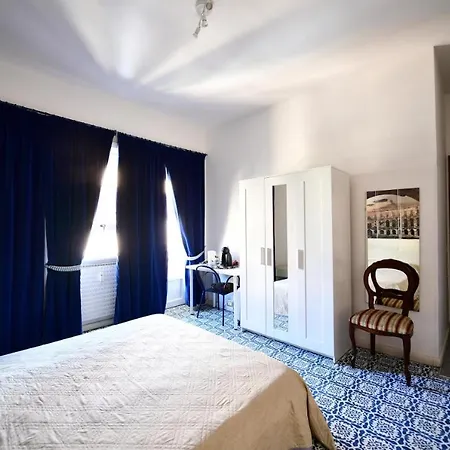 Queen Vatican 3* Rome