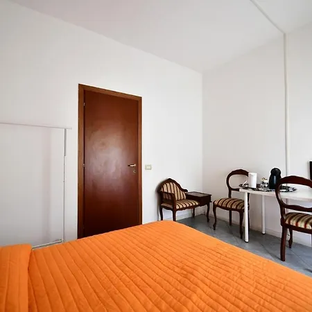 Πανσιόν Queen Vatican